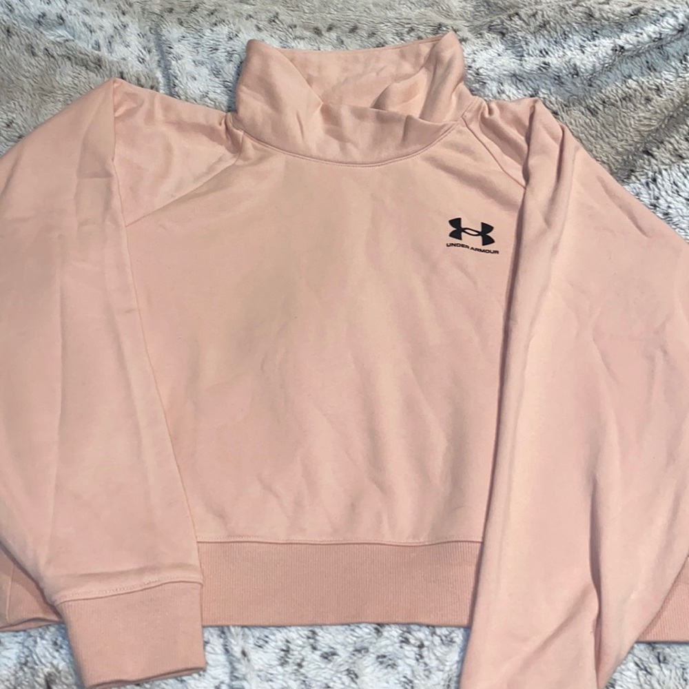 Under Armour sweatshirt
